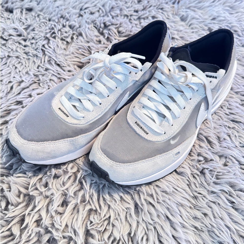 Nike Waffle One Summit 8.5 Women | 7 Youth
